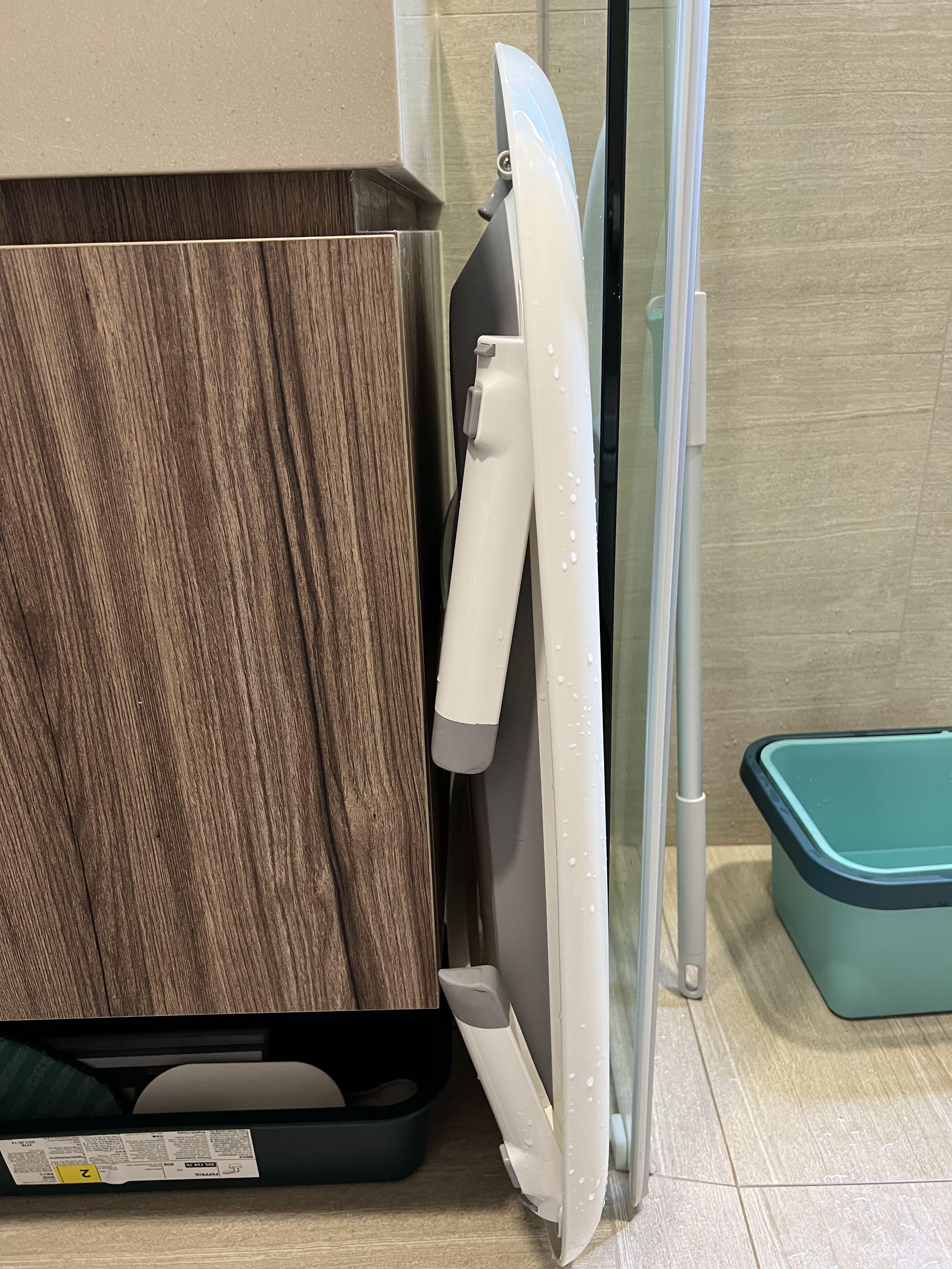 OXO collapsible baby bath tub, Babies & Kids, Bathing & Changing