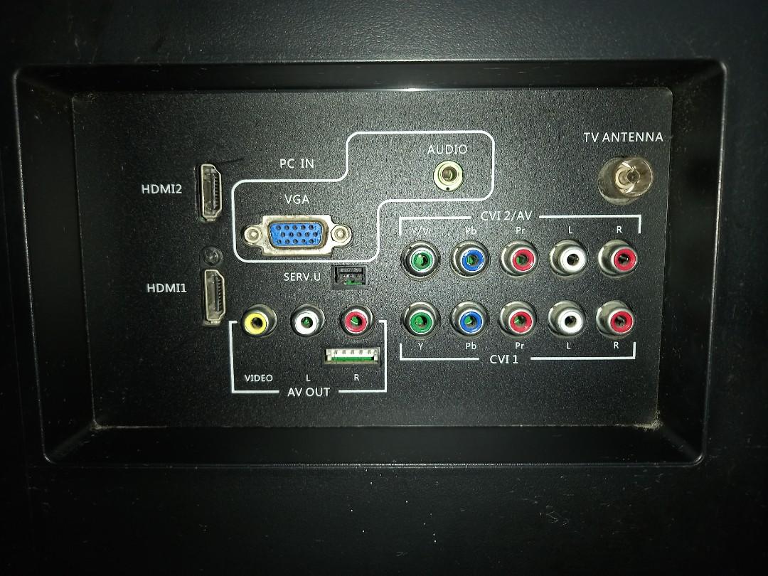 Philips (Category: TV) located in Singapore. Submitted by ledmurals (Listing ID 1173014257, Image 3). Description: well used tv what you see is what you get. buyers arrange own transportation.