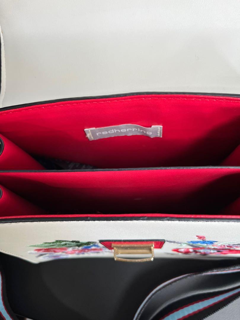 Red herring bags hotsell