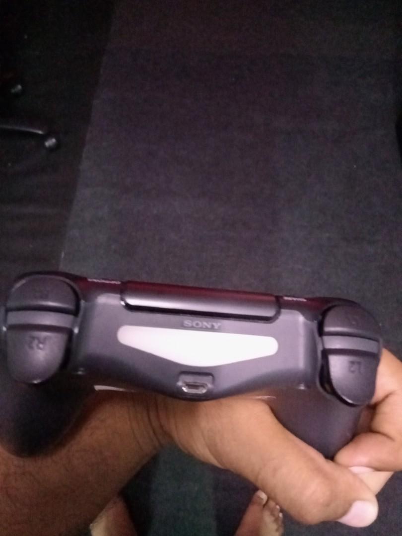 PS4 original V2 controller (Category: PlayStation) located in Petaling Jaya. Submitted by subzerogaming (Listing ID 1173017331, Image 2). Description: Whatsapp 0127202510.