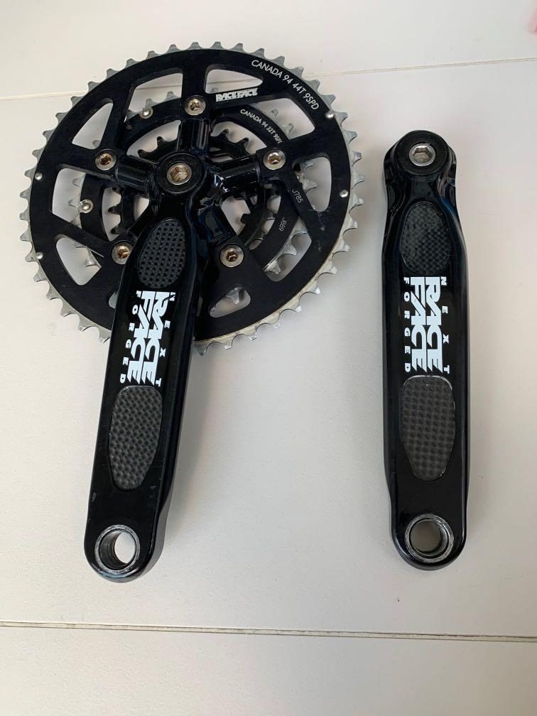 RaceFace Next LP carbon crankset, Sports Equipment, Bicycles