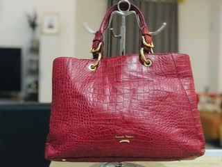 (Kategori: ) berada di . Dikirim oleh lovedandluxeby3siblingstore (ID iklan 1172993031, Gambar 1). Deskripsi: .