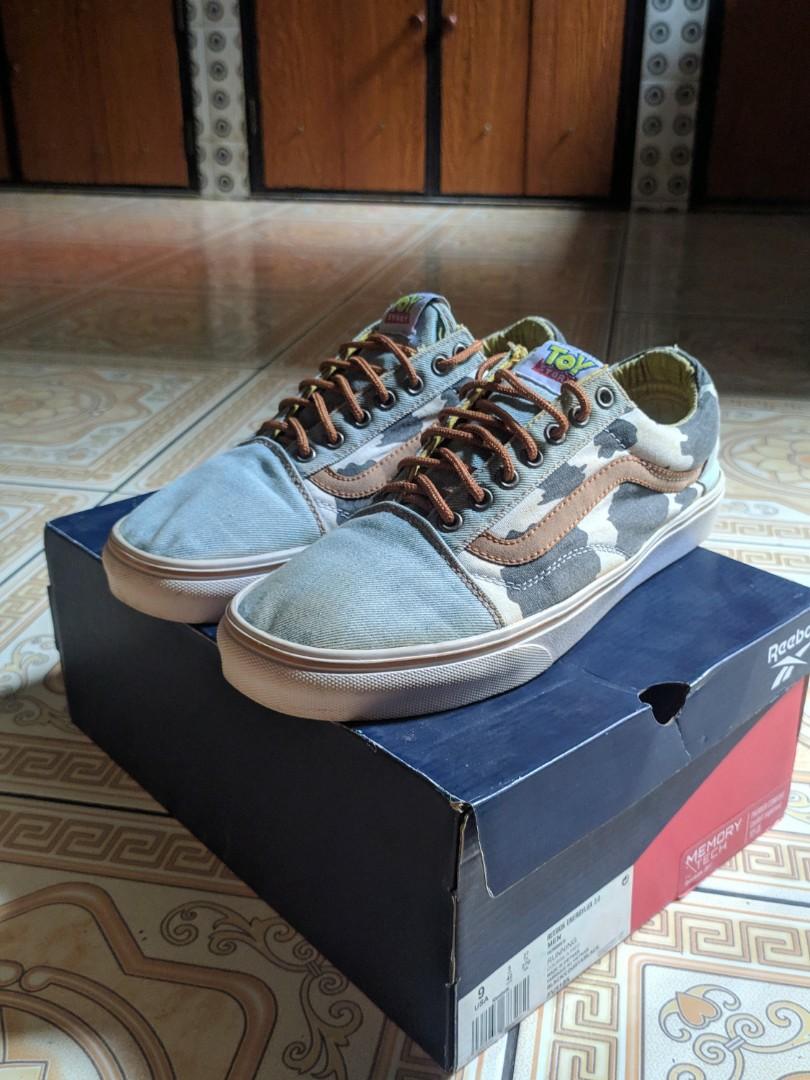 SEPATU VANS X TOY STORY WOODY ORIGINAL, Fesyen Pria, Sepatu , Sneakers