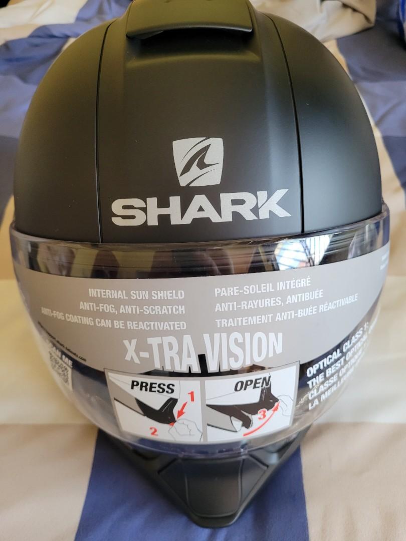 Shark Evojet Modular XL Matt Black 4 visors, Motorcycles, Motorcycle  Apparel on Carousell
