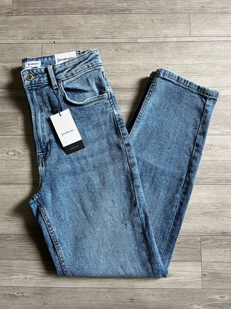 STRADI Slim Fit MOM Jeans, Women's Fashion, Bottoms, Jeans on Carousell