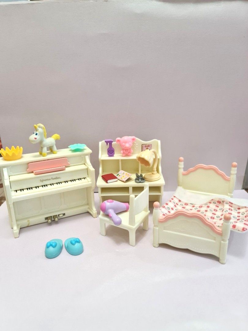 Sylvanian families sister's bedroom online set
