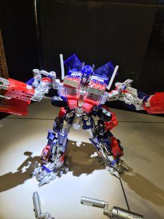 Takara Tomy Transformers ROTF Optimus Prime + Jetfire