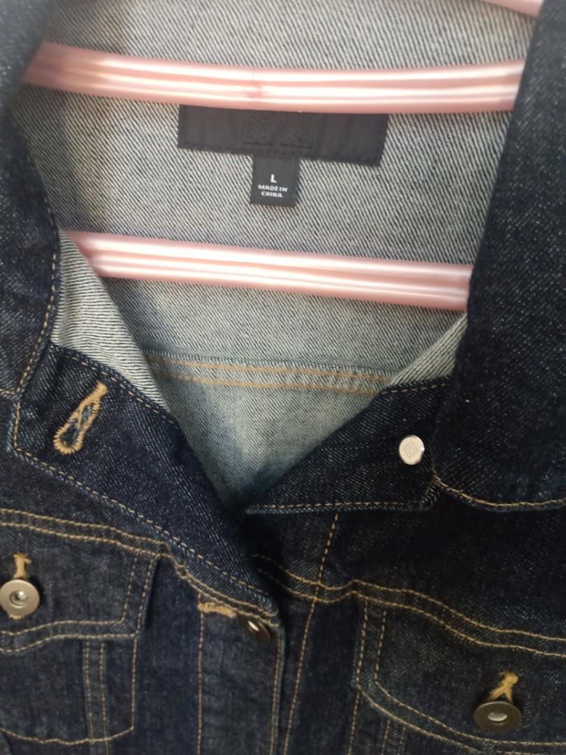 Uniqlo Denim Jacket (Pre-loved) (Category: Coats, Jackets and Outerwear) located in Quezon City. Submitted by dalgidalgi26 (Listing ID 1172986147, Image 2). Description: Bought straight from the physical store a few years back. Worn once or twice only. As this is pre-loved, please do manage expectations in case there are loose threads/discolorations/creases, you can message me for more photos or a GDrive link for a video for condition. Rfs: Declu