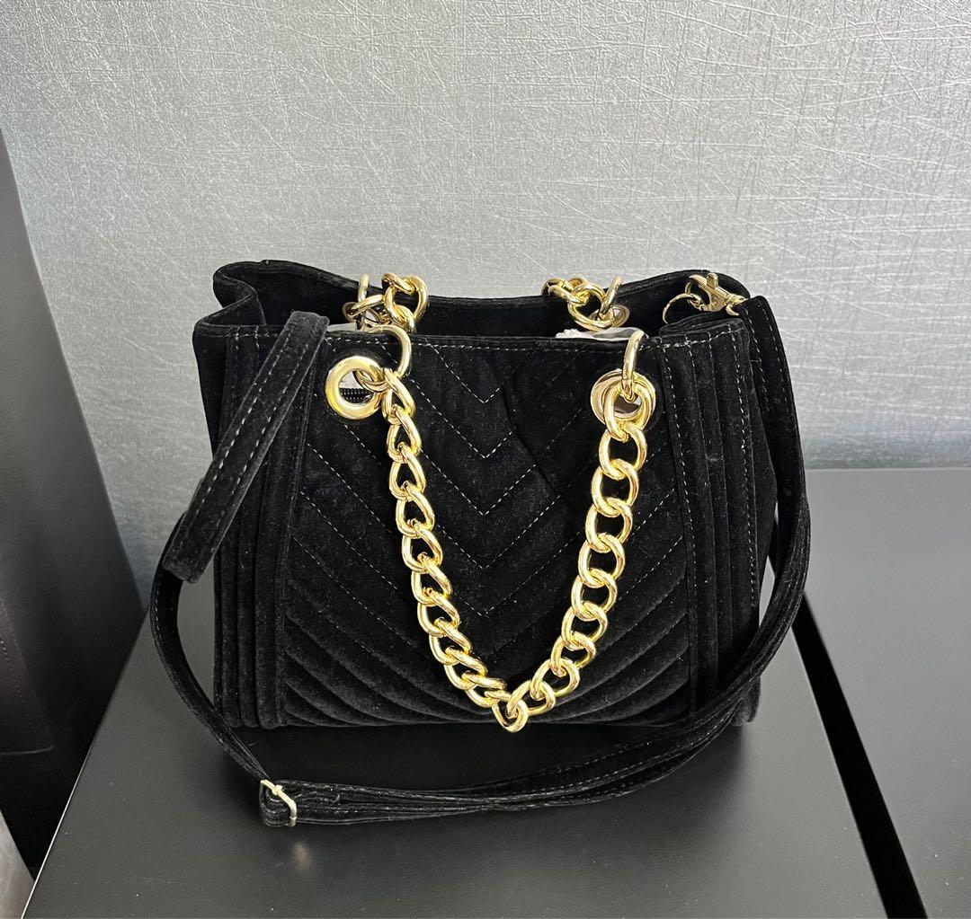 Velvet bag gold chain Aldo brand