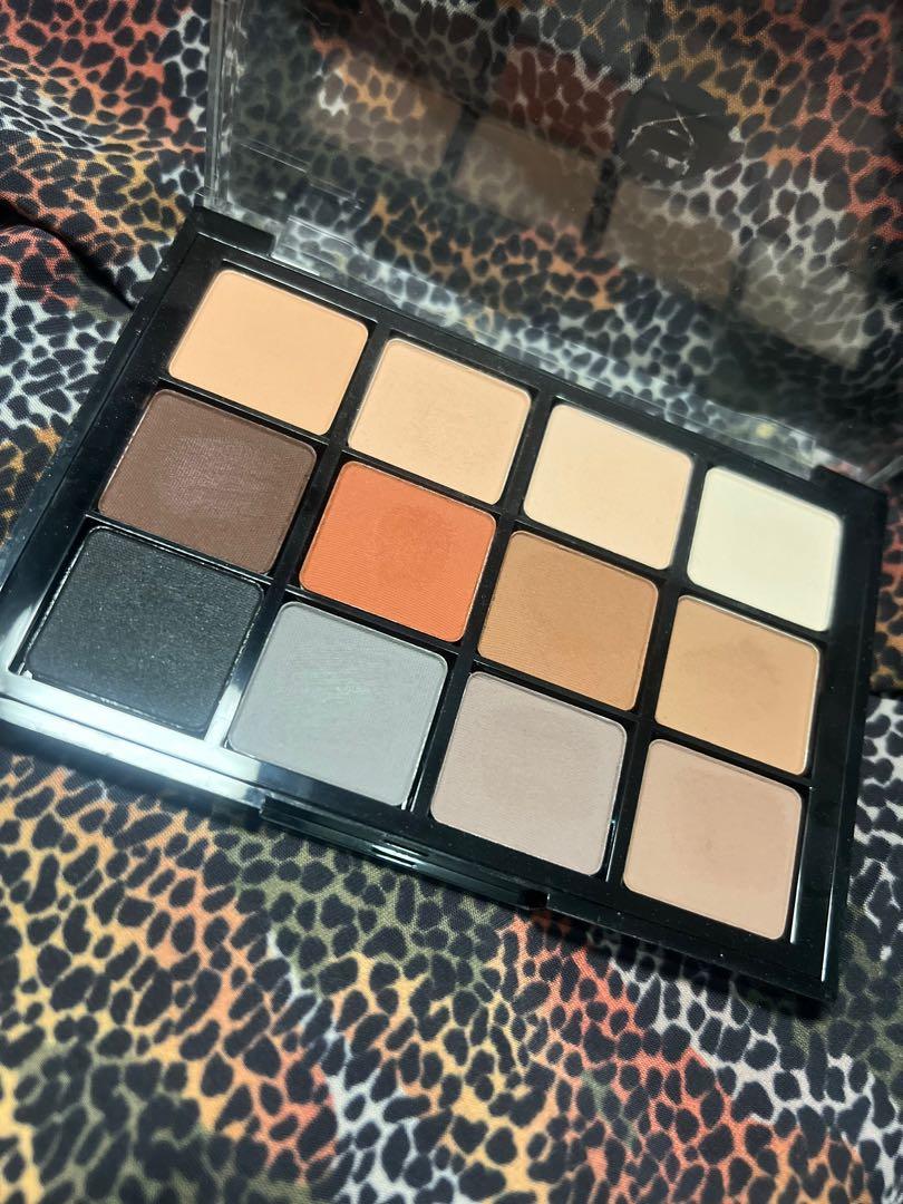 Visëart Neutral Matte Eyeshadow (Category: Makeup) located in Cebu City. Submitted by bashie (Listing ID 1173165013, Image 2). Description: *used to swatch only* What it is: A coveted professional eyeshadow palette that can be used for shading, highlighting, and defining eyes, brows, and the contours of the face. What it does: 01 Neutral Mattes : Perfect for creating a no-makeup look, this core neutral palette features beige and brown tones that 