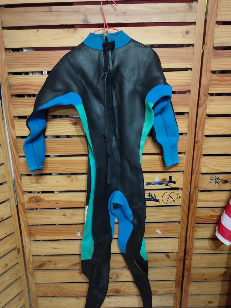 Wet Suit Japan, Men's Fashion, Activewear on Carousell