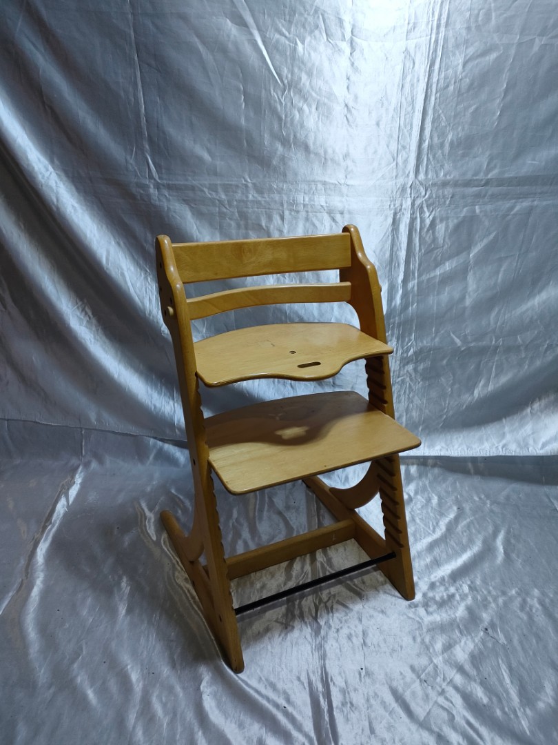 wooden adjustable high chairs (yamatoya), Babies & Kids, Baby Nursery