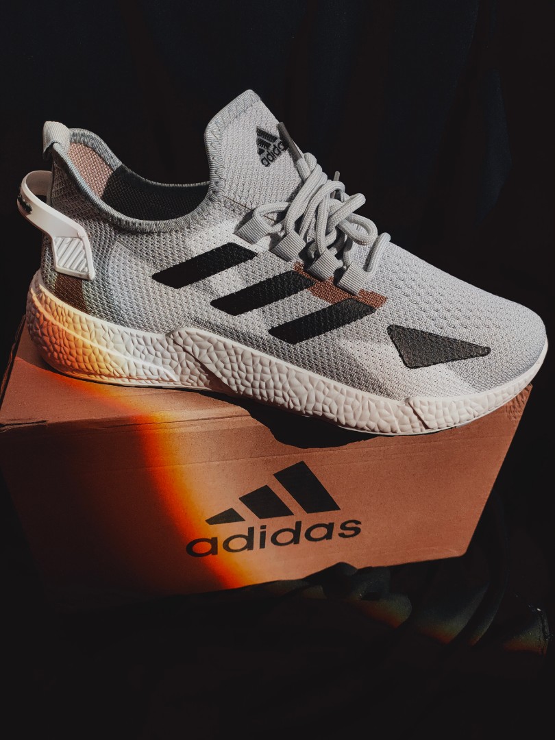 ADIDAS SHOES GREY MADE IN VIETNAM HIGH QUALITY, Men's Footwear, Casual Shoes on Carousell
