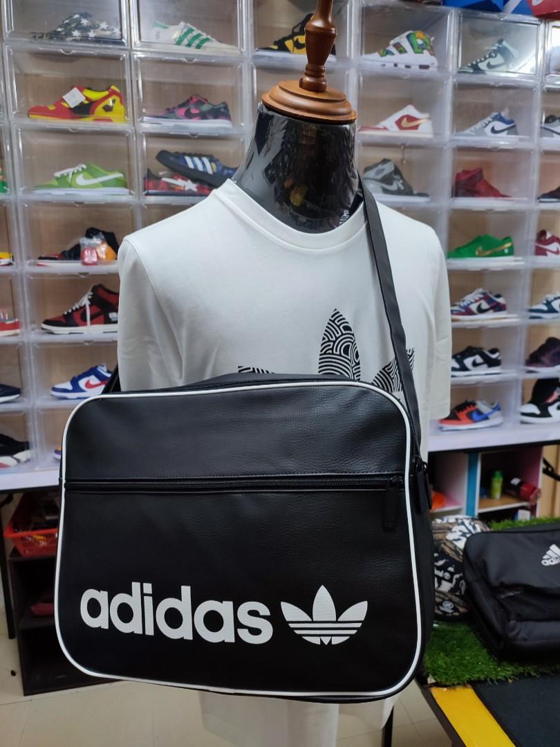 Adidas vintage new arrivals messenger bag