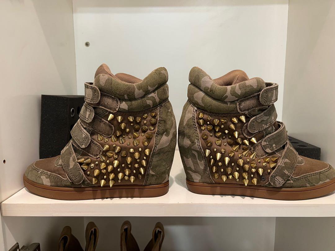 Aldo camouflage gold studded wedges 