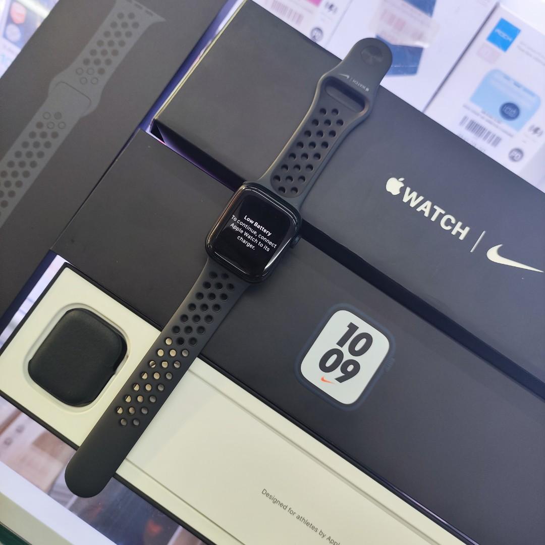 Used nike apple watch discount