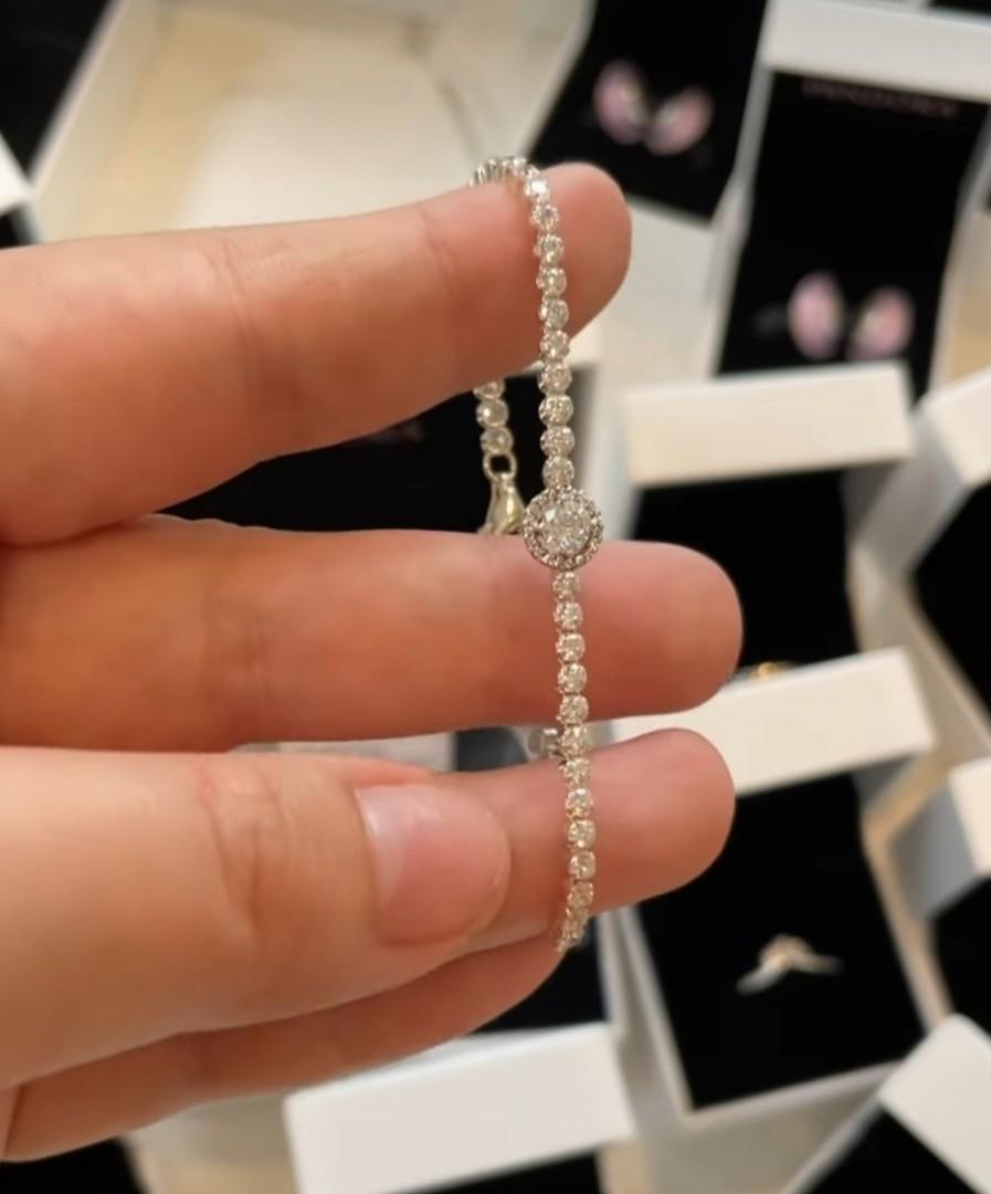 Pandora sparkling outlet halo tennis bracelet