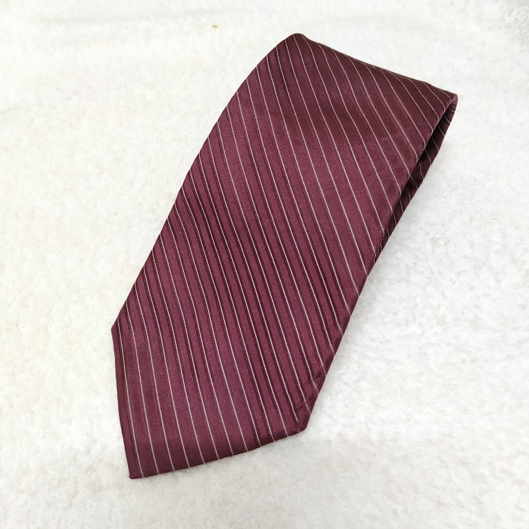 Calvin klein deals burgundy tie