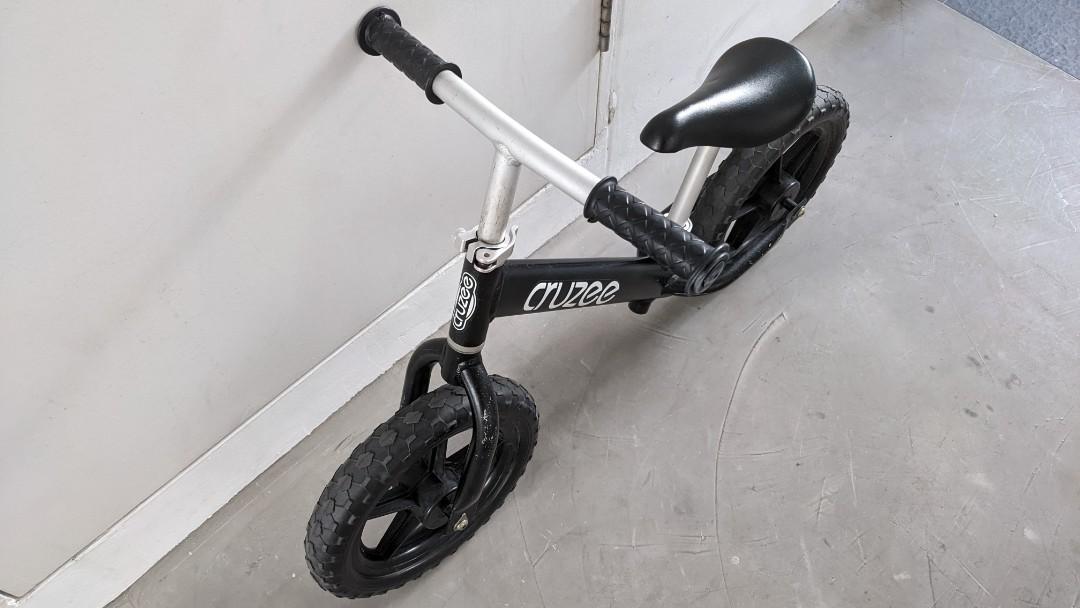 Cruzee balance bike, Sports Equipment, Bicycles & Parts, Bicycles on