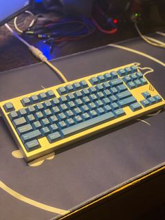 （分類：）位於 。 由 adrifffffff 提交（商品編號 1173359343，圖片 1）。簡介： 。