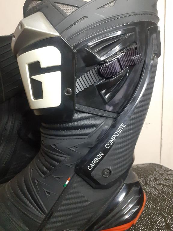 Gaerne GP 1 Racing Motorcycle Boots (Category: Boots) located in Paranaque City. Submitted by donjuan_thegreat (Listing ID 1173319391, Image 3). Description: Item in very good used condition With scratches on some parts as seen in pics Purchased in Paris Made in Italy Water resistant Gaerne floating system: the unique Gaerne floating system, made of carbon composite, allows the foot to move naturally and prevents ankle twisting without compromisi