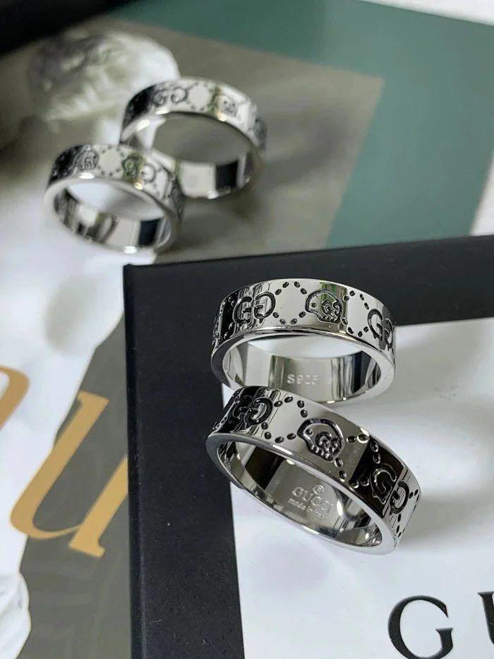 Gucci sales ring couple