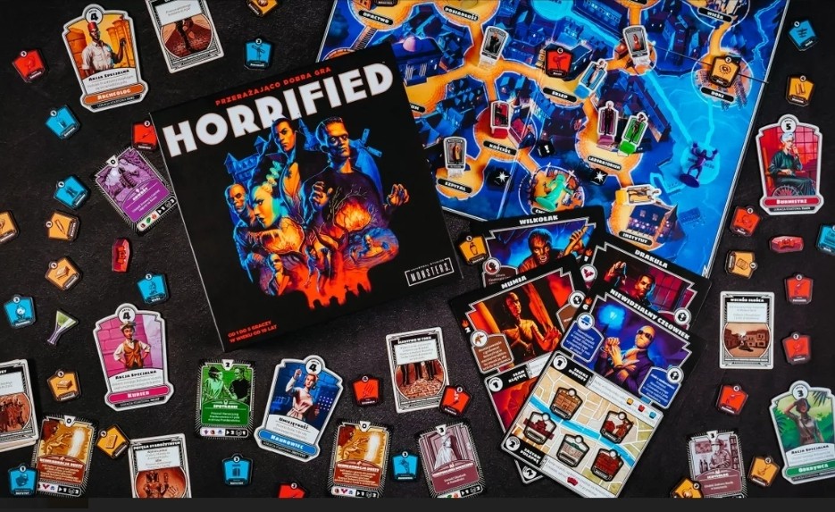 Horrified Board Game, Hobbies & Toys, Toys & Games on Carousell