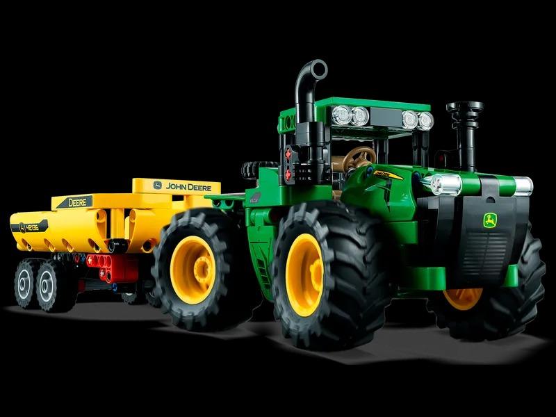 LEGO Technic 42136 John Deere 9620R 4WD Tractor, Hobbies & Toys, Toys &  Games on Carousell