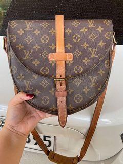 Pre-owned Monogram Canvas Chantilly Gm