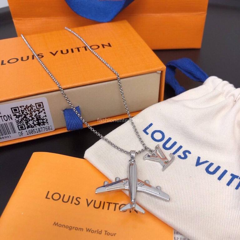 Louis Vuitton Plane Necklace, Men's Fashion, Watches & Accessories, Jewelry  on Carousell