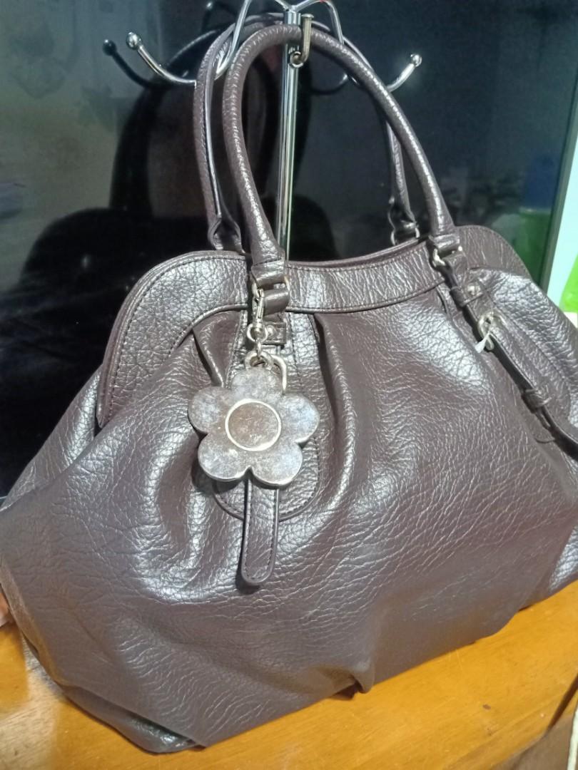 Mary Quant London Genuine leather (Category: Luxury Bags & Wallets) located in Malolos. Submitted by kabanbags (Listing ID 1173366761, Image 2). Description: genuine leather hobo type from japan follow my Page on facebook https://www.facebook.com/kabanbags.ph/.