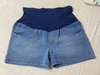 (Category: ) located in . Submitted by atayo084 (Listing ID 1173259188, Image 1). Description: .