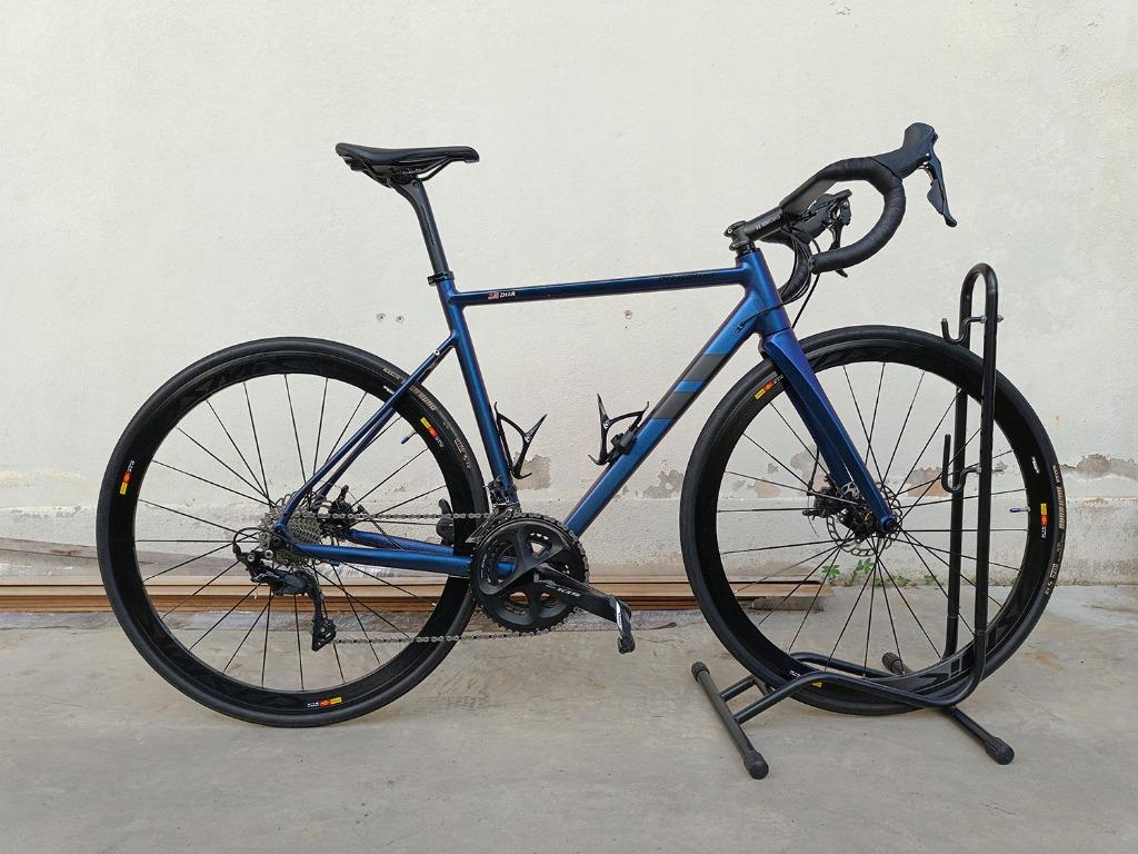 Megamo Opal Lite Shimano 105 Groupset Scandium Disc Brake Thru