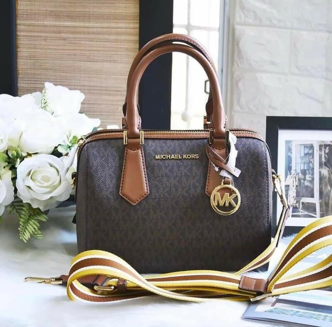 Authentic MICHAEL KORS HAYES SMALL DUFFLE BAG IN MK LOGO BROWN LUGGAGE