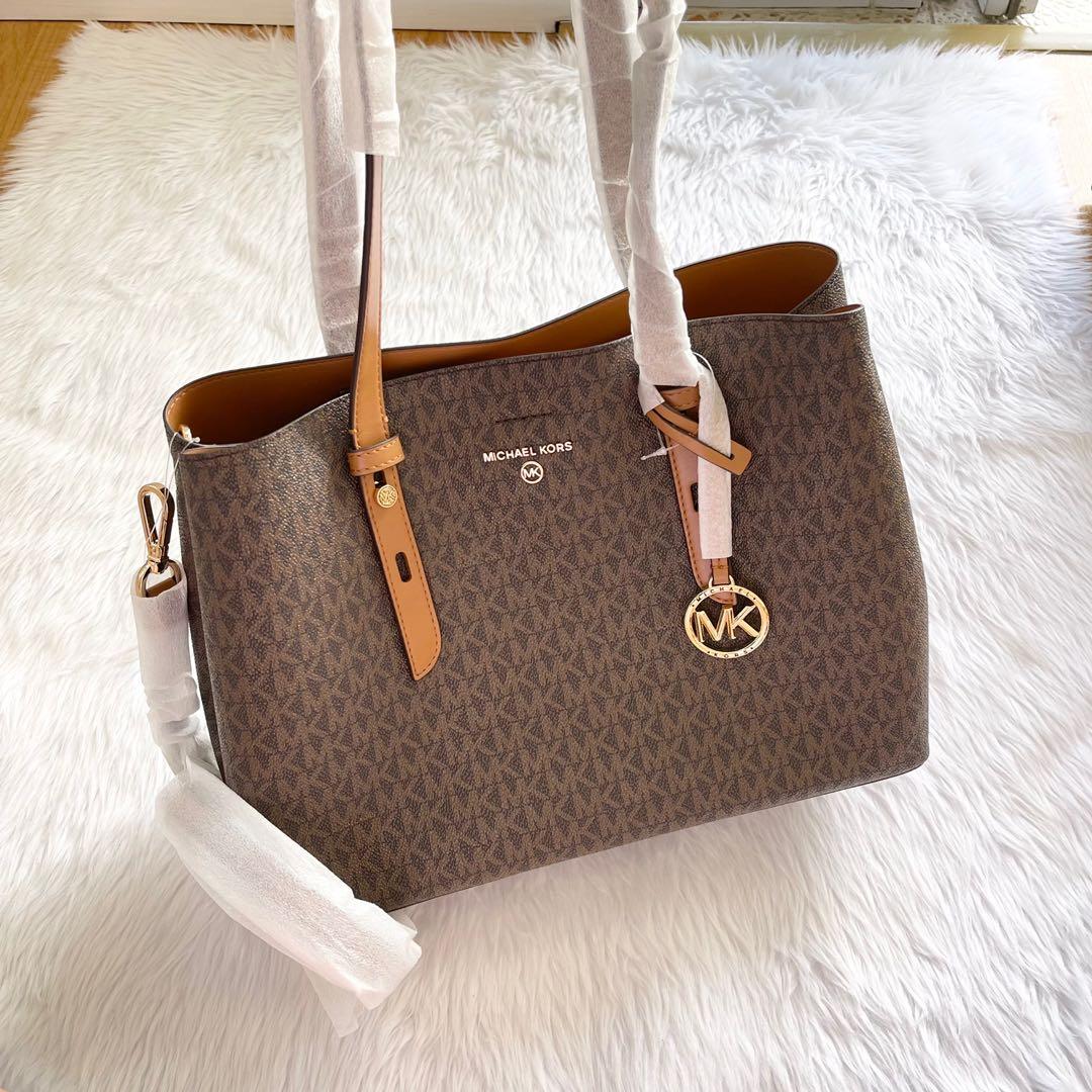 Michael Kors Mel Tote in Brown with Issue, Luxury, Bags & Wallets on  Carousell