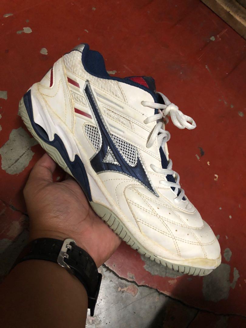 Mizuno wave shop gate 2