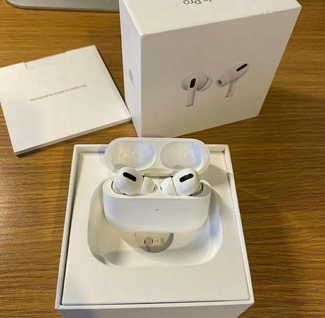 NEW APPLE AIRPODS PRO WIRELESS 
