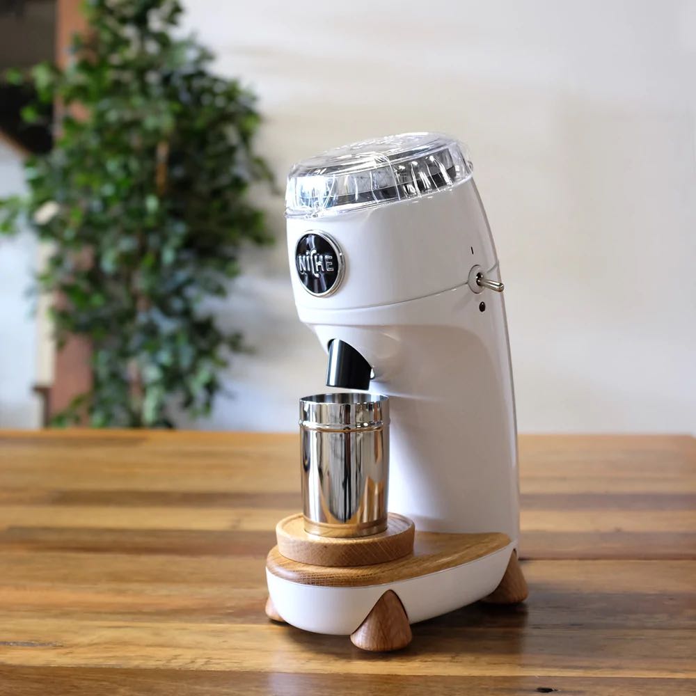 Niche zero white, TV & Home Appliances, Kitchen Appliances, Coffee Machines & Makers on Carousell