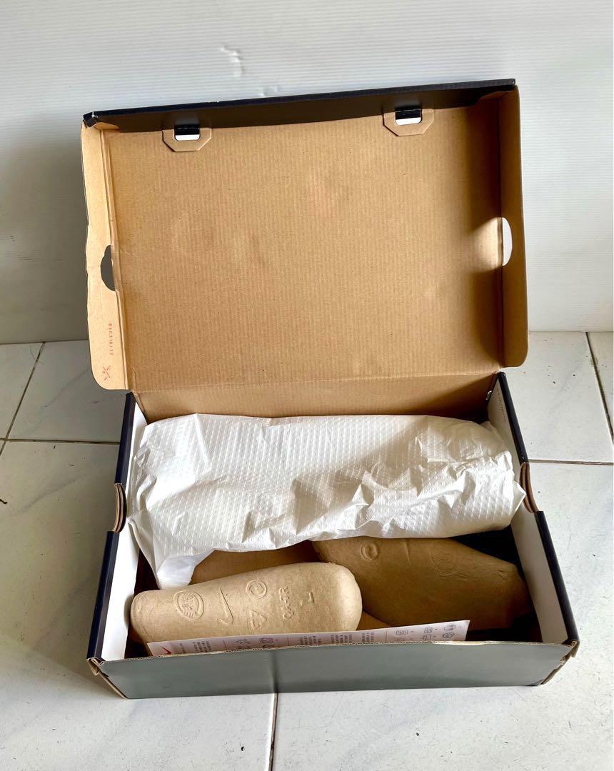 Nike Air Force 1 Sneakers Shoes Box