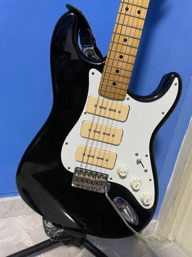 Partscaster (Category: Musical Instruments) located in Singapore. Submitted by aloysyc (Listing ID 1173341413, Image 3). Description: Electronics work fine Any “relicing” on body is unintentionally done Fender MIJ body 3x Lollar P90s Warmoth neck 60s C profile 22 frets Can be de-kitted to sell seperately Pickups $400 for 3 Body without pickguard $200 Neck $600 .