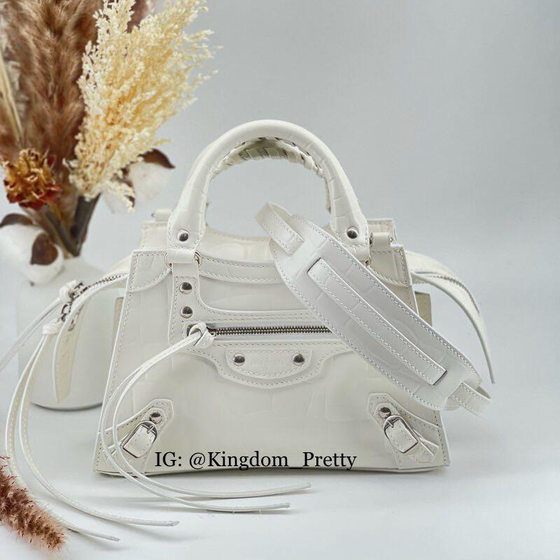 Monaco Medium leather shoulder bag in white - Balenciaga | Mytheresa