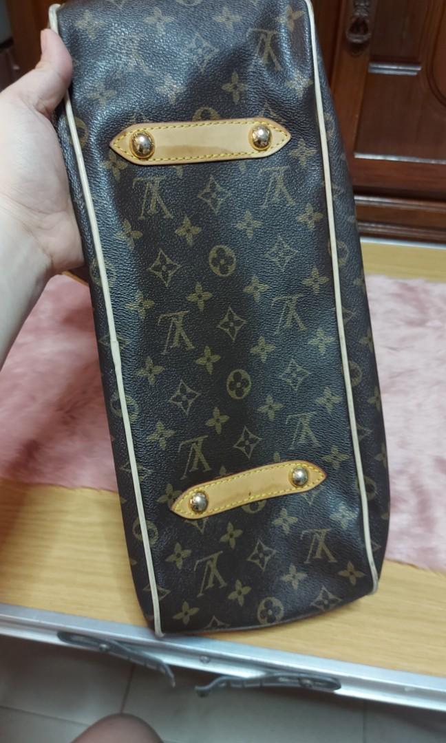 Project Bag:Mono (Category: Luxury Bags & Wallets) located in Quezon City. Submitted by yourlittleshop_yls (Listing ID 1173274217, Image 2). Description: Project Bag with code see flaws/issues.
