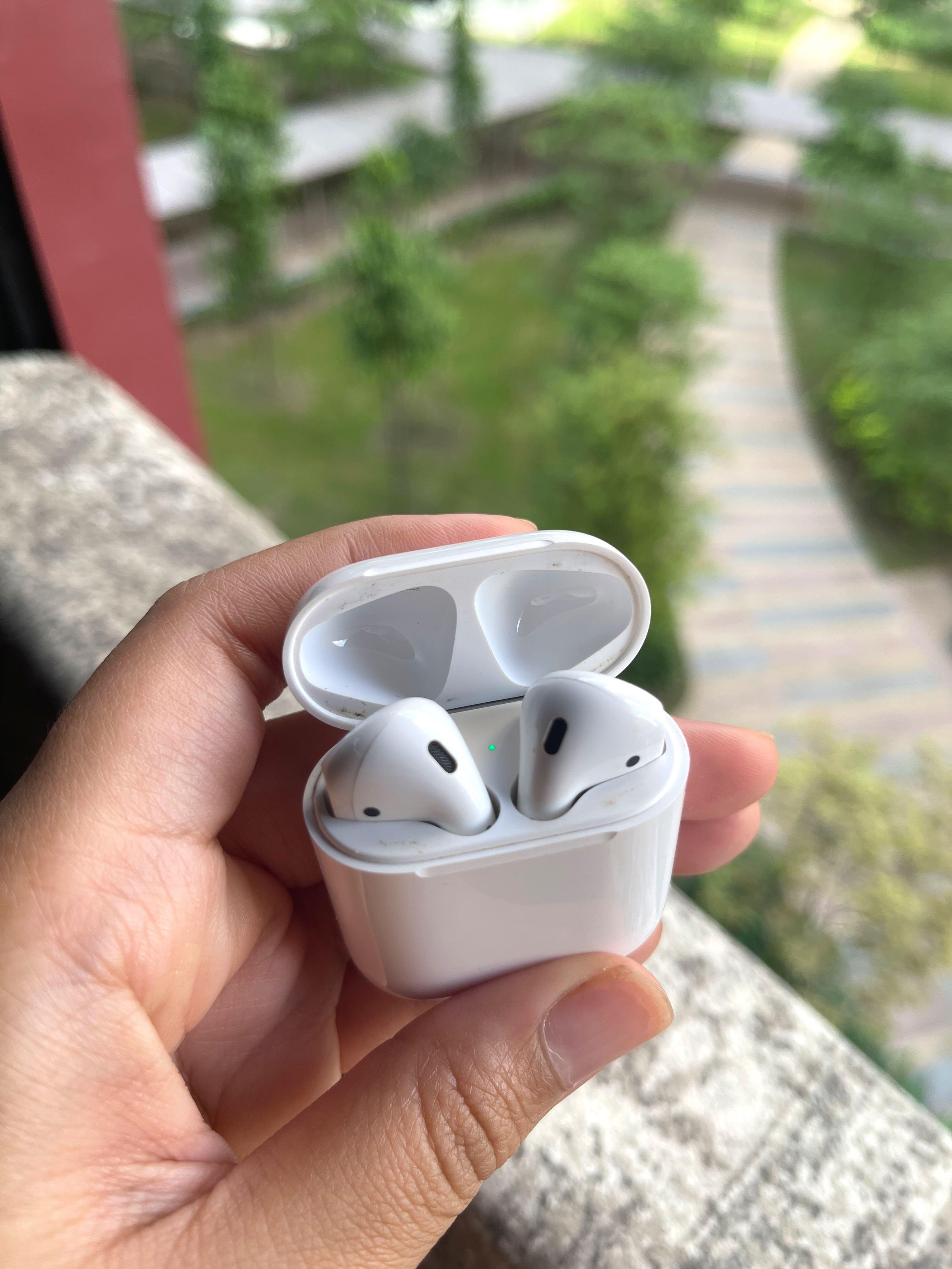 SALE Apple Airpods Gen 2 Audio Earphones on Carousell
