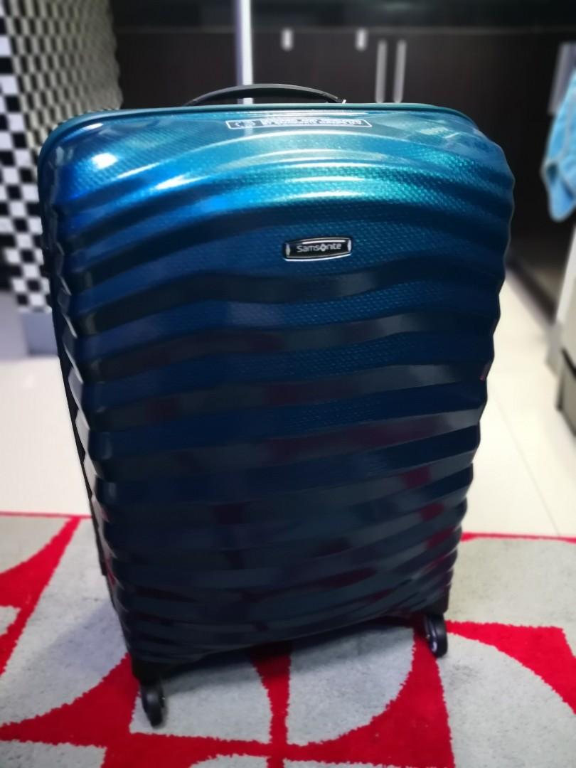 Samsonite lite shock luggage medium size 69cm 21,600, Hobbies