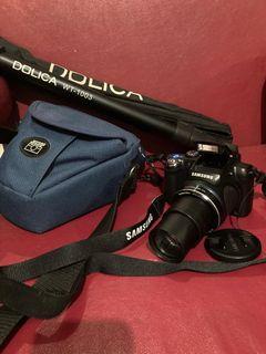 Samsung camera with free monopod