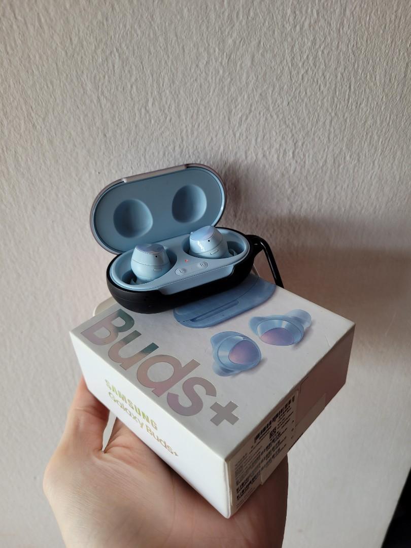 Galaxy buds on sale plus cloud blue