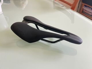 （分類：）位於 。 由 yew.harry_ 提交（商品編號 1173273880，圖片 1）。簡介： 。