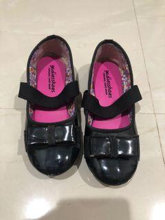Sepatu anak Perempuan