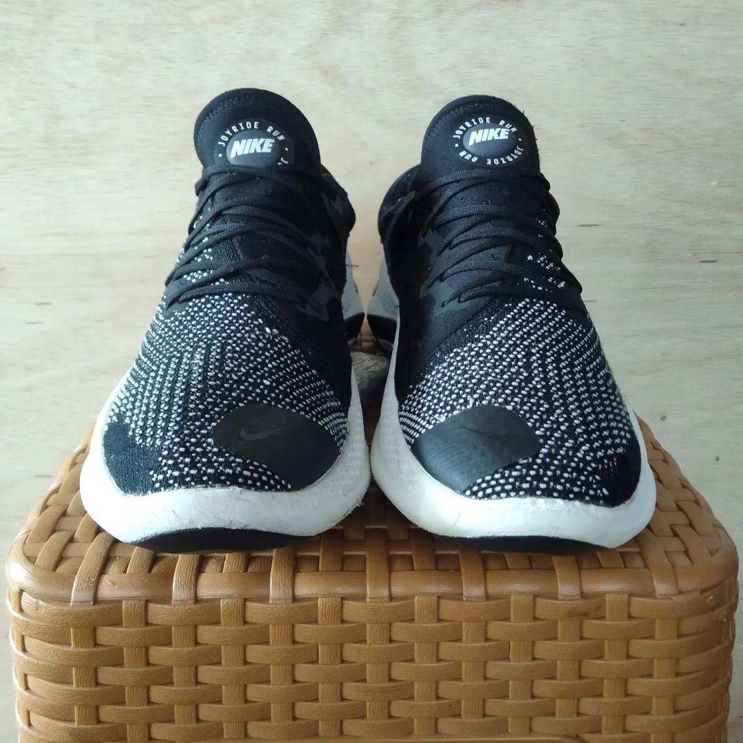 harga sepatu nike joyride run