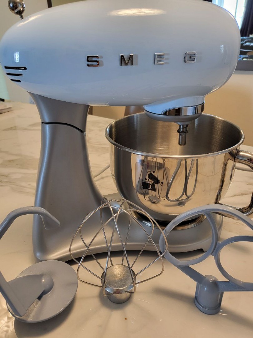 Smeg stand mixer SMF02, Furniture & Home Living, Kitchenware